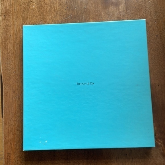 Tiffany & Co Vintage Silk Scarf Large Square Red Floral Border Italy W Box - Picture 2 of 6